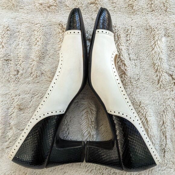 Vtg. 40s AirStep Snakeprint Spectator Cuban Heel Mid Height Pumps, Sz. 6 / 6.5 - Picture 8 of 14